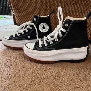 Converse Run Star Hike